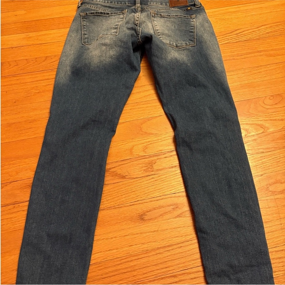 Lucky Brand Jeans - Picture 2 of 4